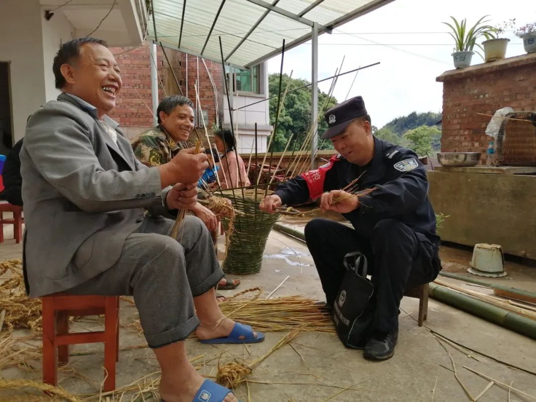 六拒三等功的他，不敢跟家人视频通话