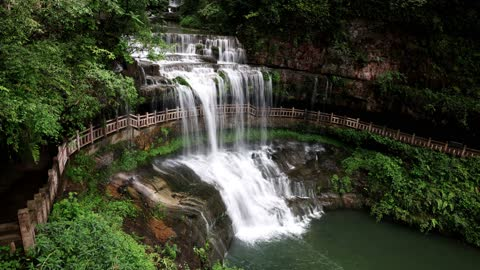 昭通大关：“慢门”下的瀑布胜景