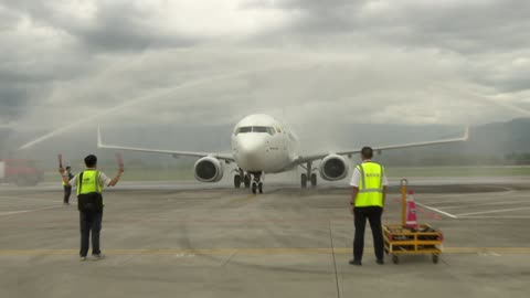 缅甸国家航空“芒市=曼德勒=仰光”国际航线首航成功