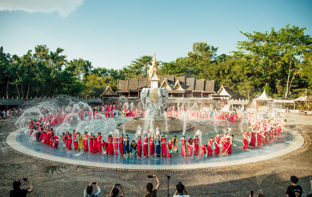 水！水！水水水！水！西双版纳州傣历1386年新年节（2024年泼水节）来啦！